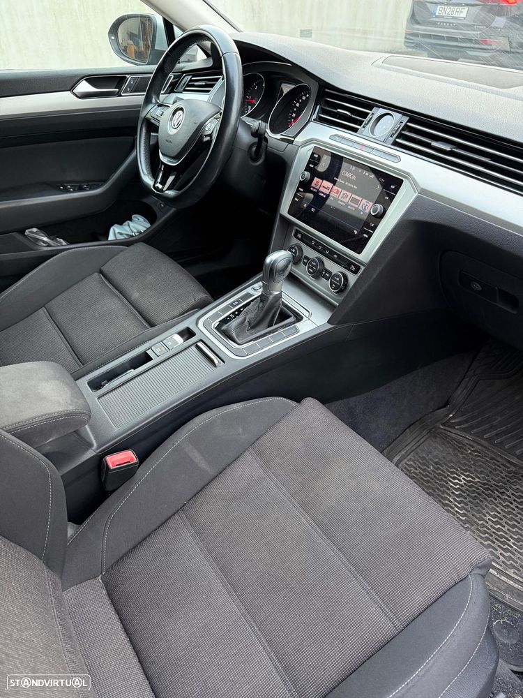 VW Passat Variant 2.0 TDI Business DSG - 6