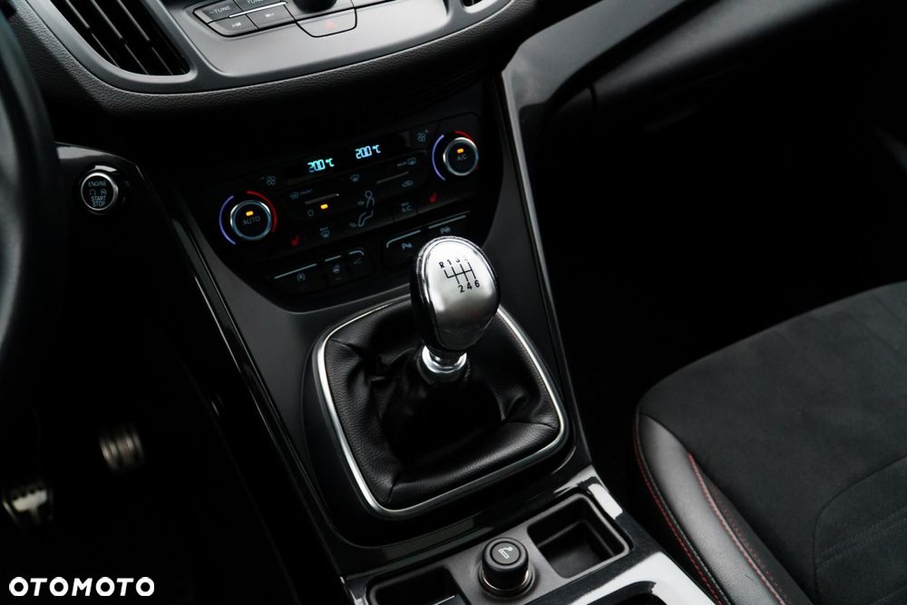 Ford Kuga - 23