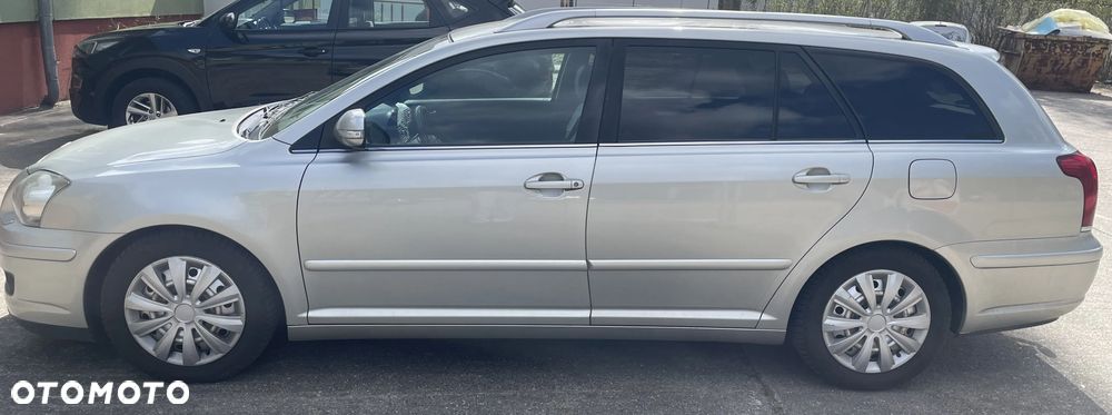 Toyota Avensis 2.0 VVT-i Sol plus - 2