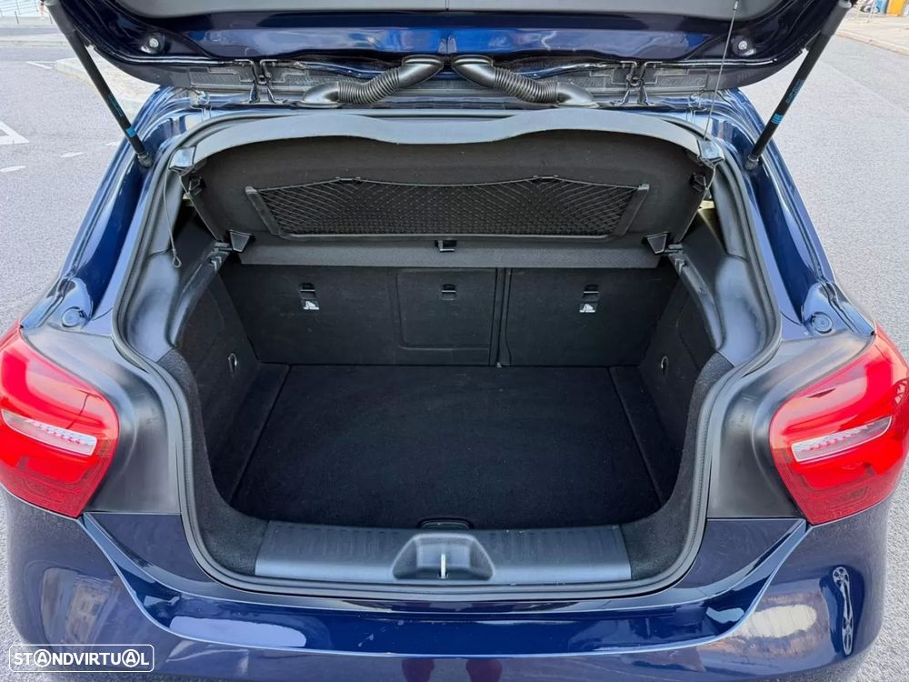 Mercedes-Benz A 180 d Style - 28