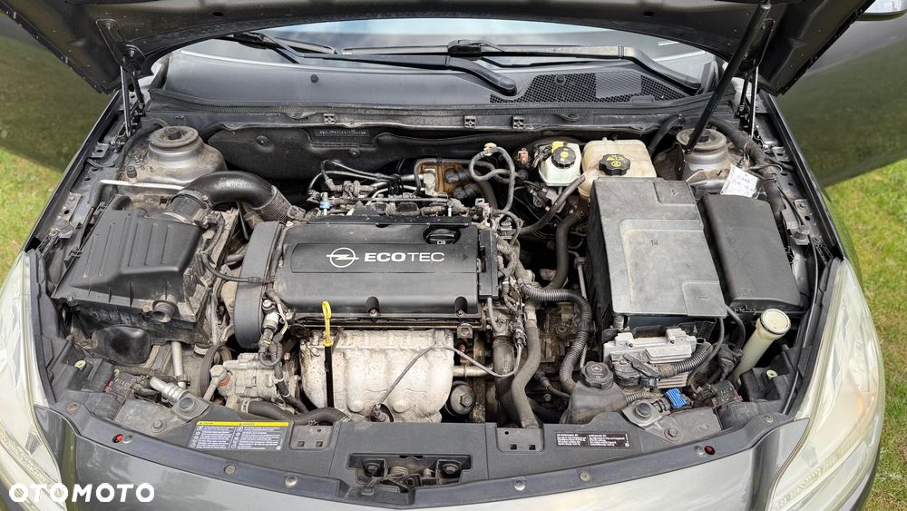 Opel Insignia 1.8 Sport - 18
