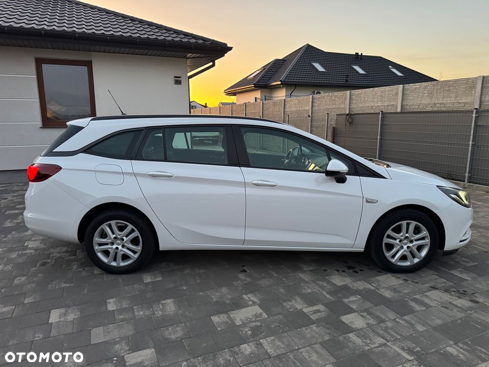 Opel Astra - 25