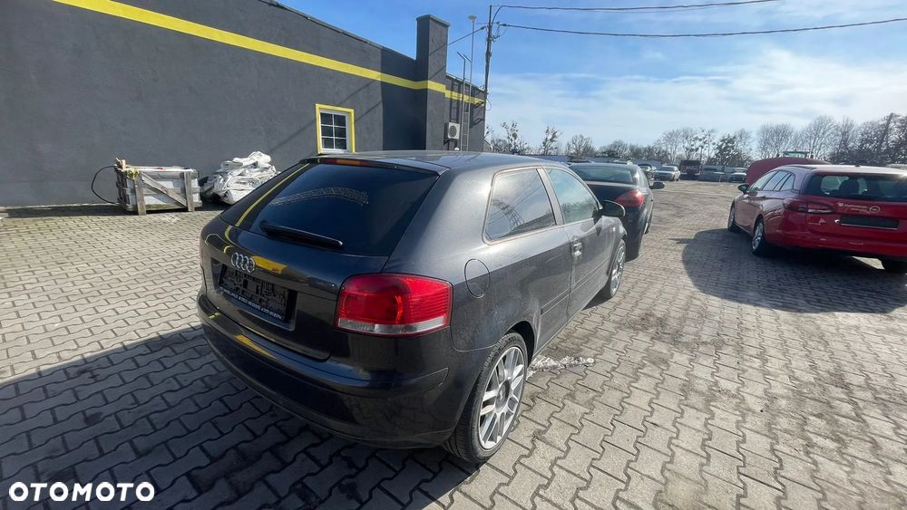Audi A3 8P NA CZĘŚCI Kolor: LZ7L - 3