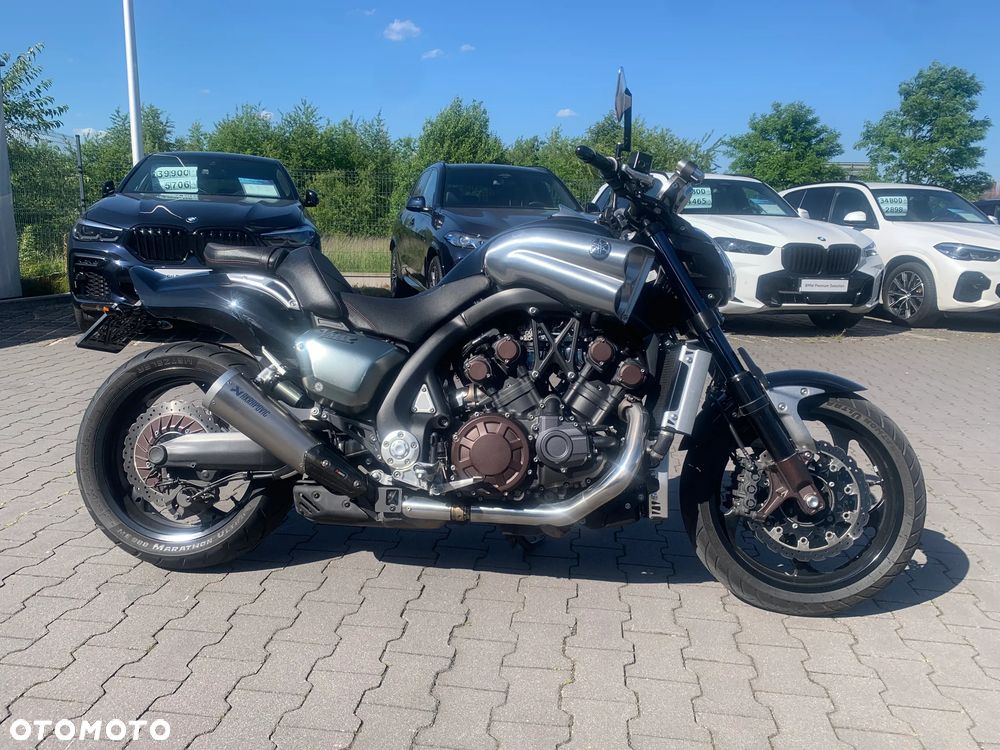 Yamaha V-MAX - 5