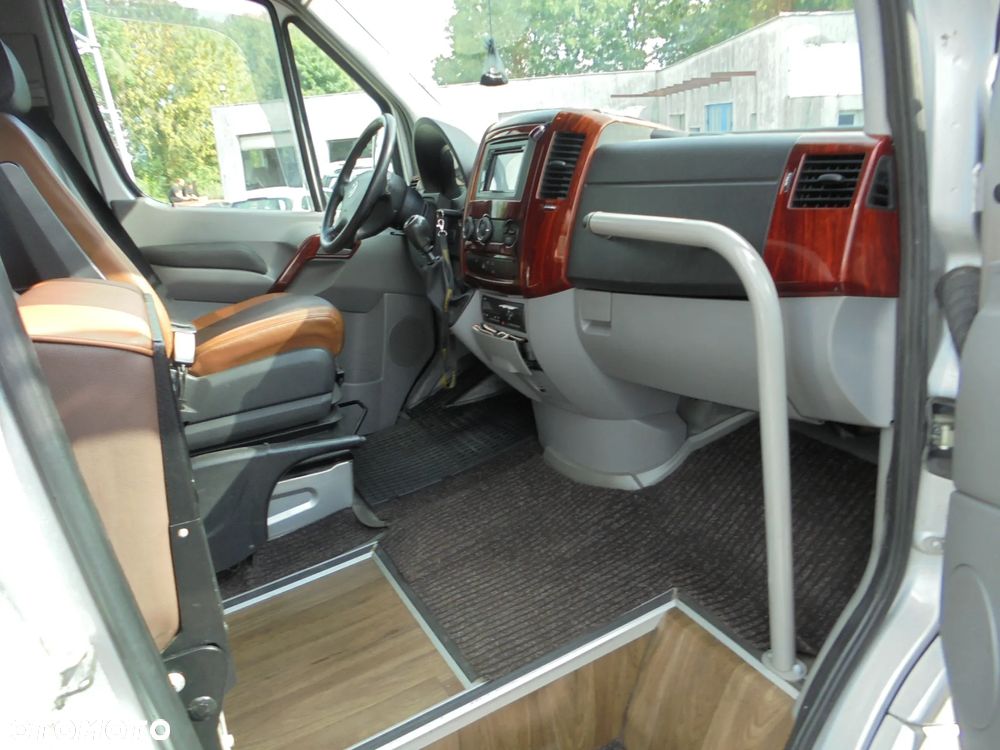 Volkswagen CRAFTER - 13