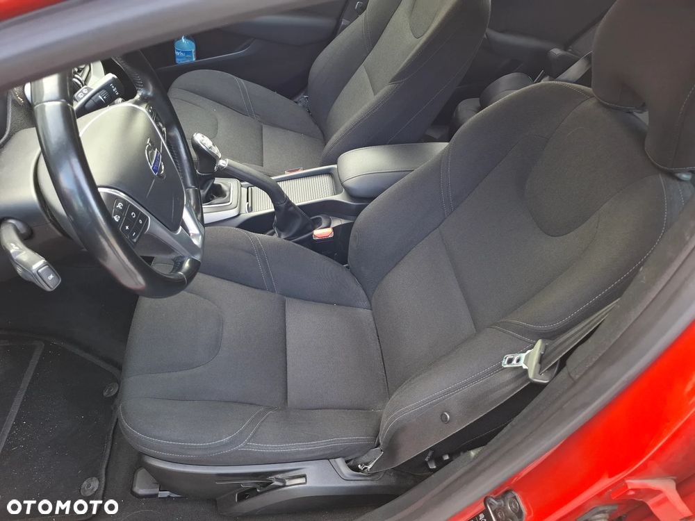 Volvo V40 D2 Kinetic - 8