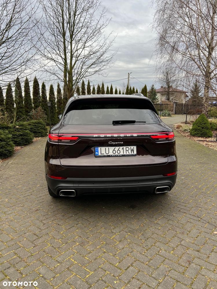 Porsche Cayenne Standard - 25