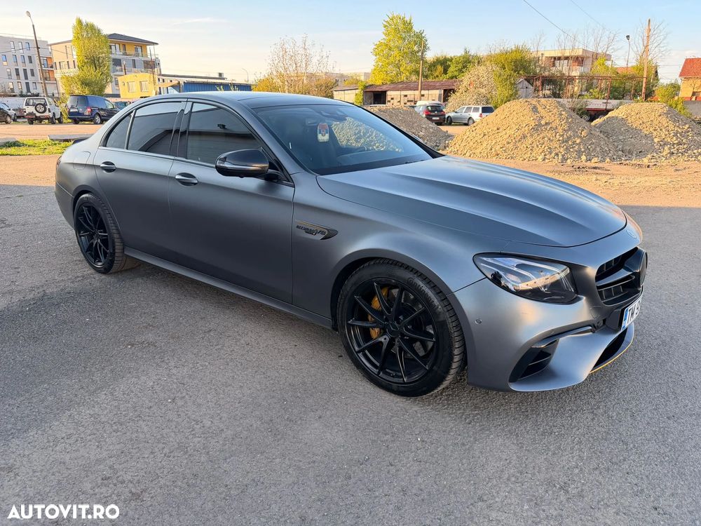 Mercedes-Benz E - 2