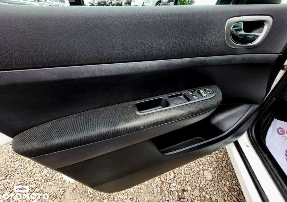 Peugeot 307 - 17