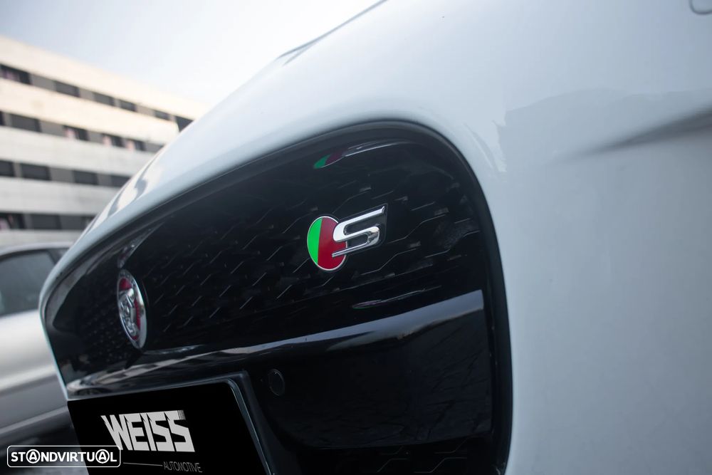 Jaguar F-Type 3.0 V6 S/C S Auto - 3
