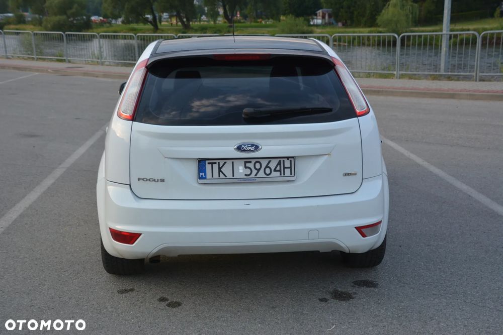 Ford Focus 2.0 TDCi DPF Trend - 8
