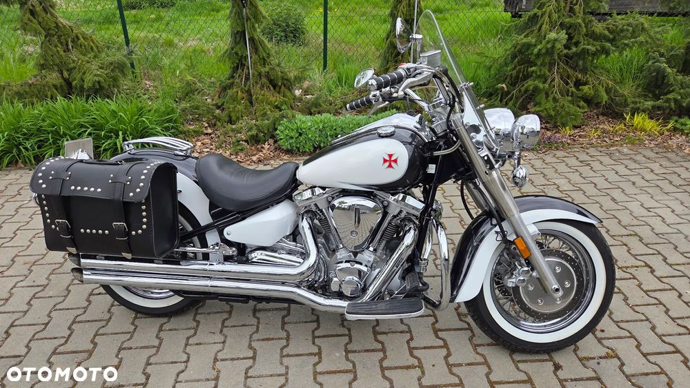 Yamaha Road Star - 1
