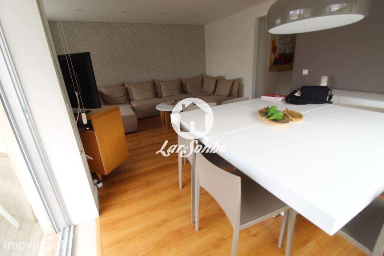 Apartamento T3 com vistas de mar a 140 m da praia da Póvoa de Varzim - Grande imagem: 5/18