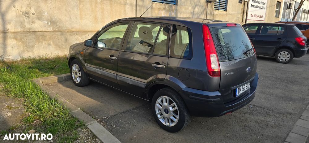 Ford Fusion 1.6 Urbanite - 3