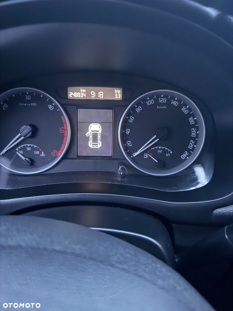 Skoda Roomster 1.9 TDI Comfort PLUS EDITION - 6