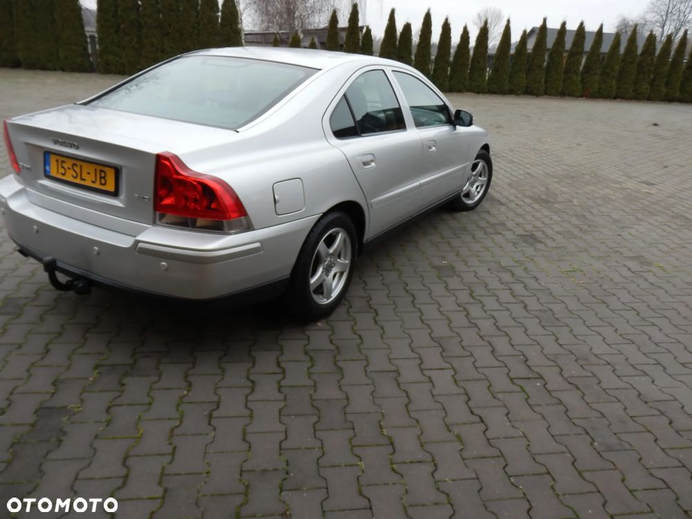 Volvo S60 D5 Momentum - 3