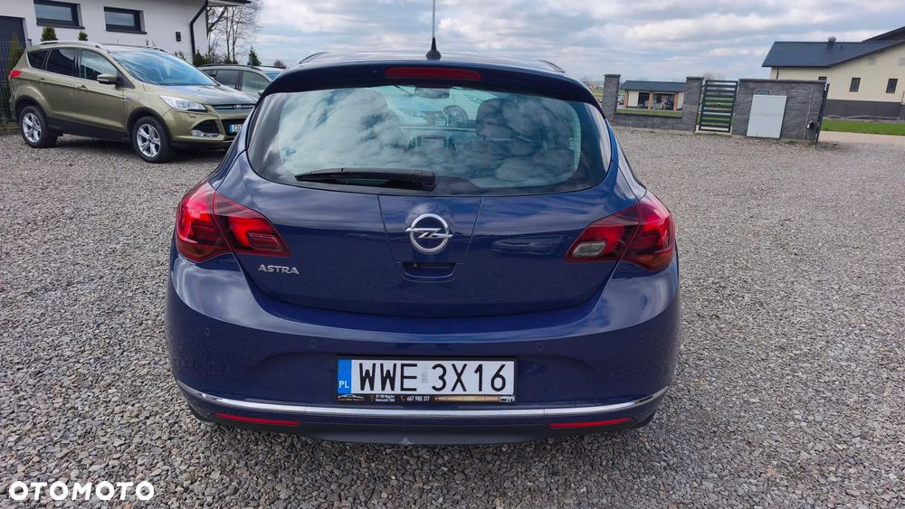 Opel Astra 1.6 Design Edition - 22