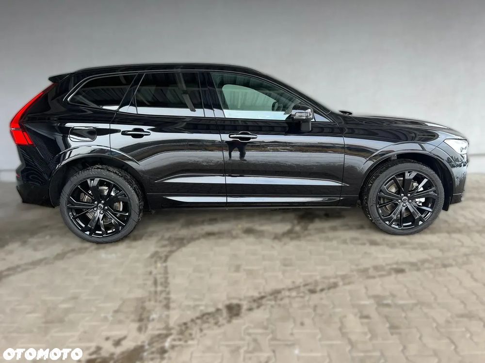 Volvo XC 60 T8 Plug-In Hybrid AWD Plus Black Edition - 8