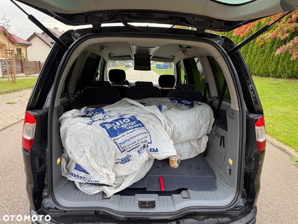 Ford Galaxy 2.0 TDCi DPF Ghia - 13