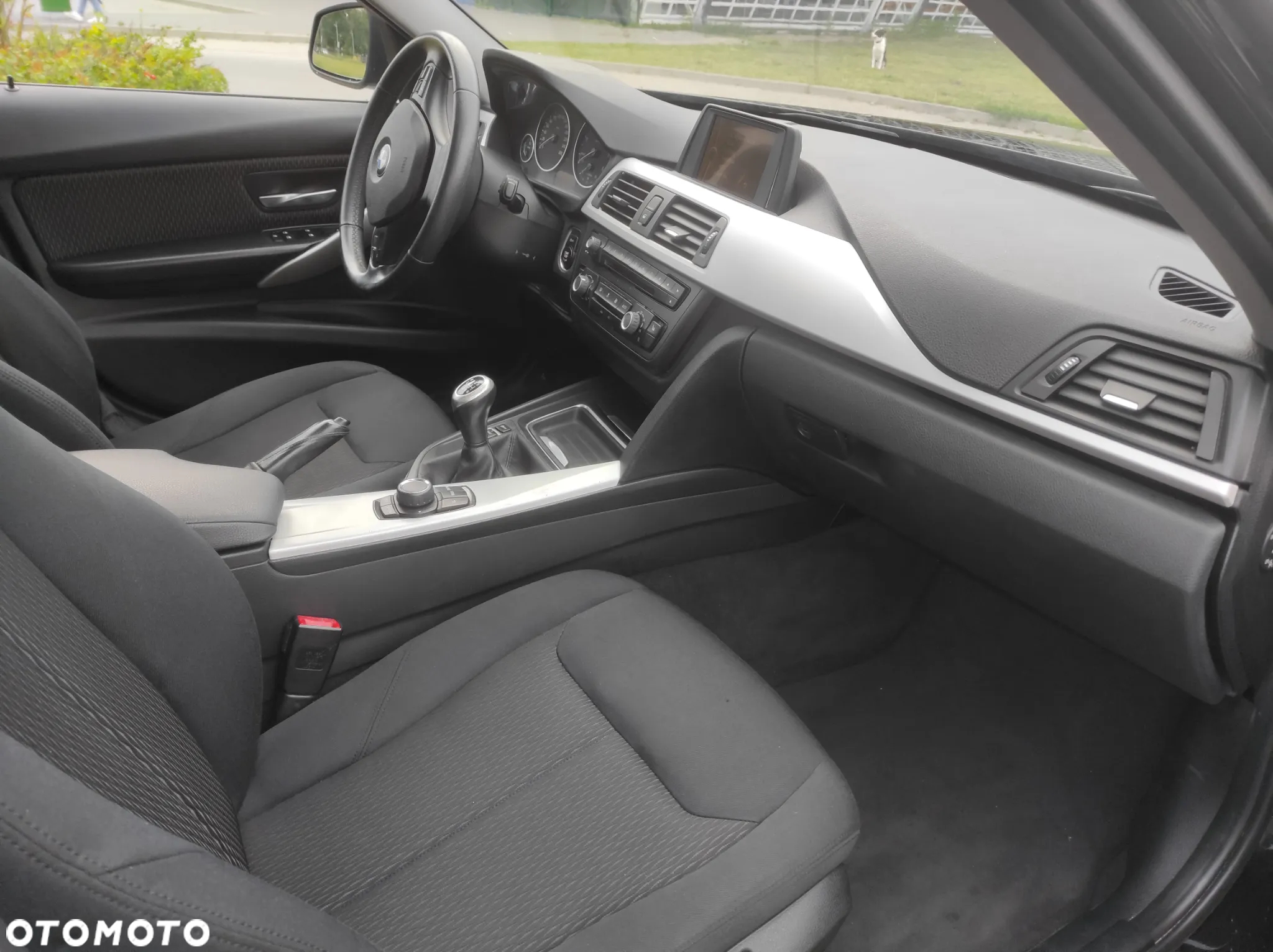 BMW Seria 3 318d - 18