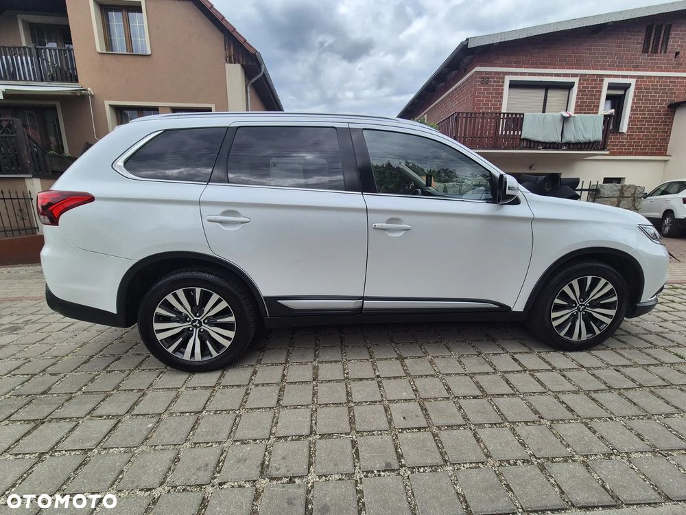 Mitsubishi Outlander 2.0 Intense + SDA 4WD CVT - 11