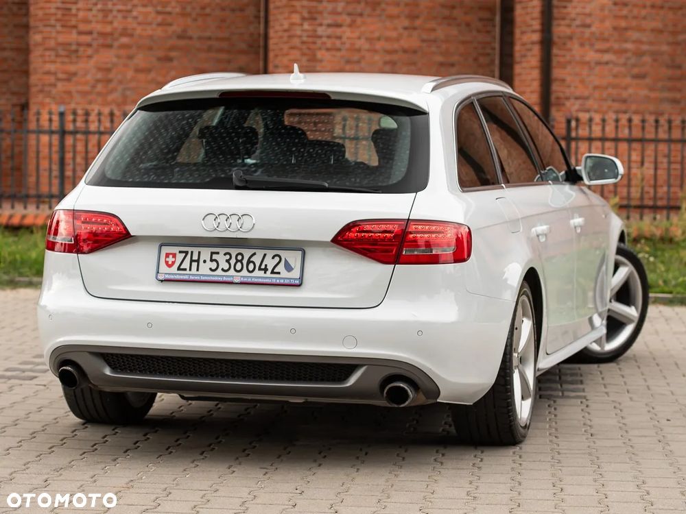Audi A4 Avant 2.0 TFSI S line Sportpaket - 12