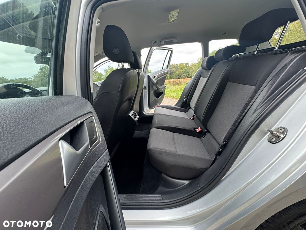 Volkswagen Golf VII 1.6 TDI BMT Comfortline - 26
