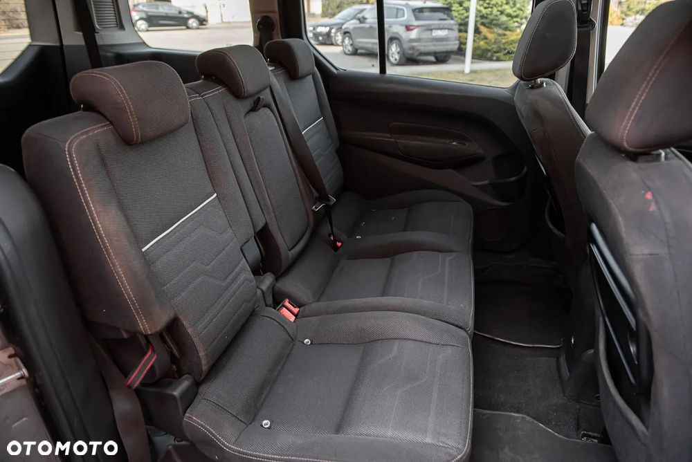 Ford Tourneo Connect - 22