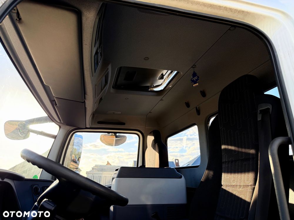 Mercedes-Benz Atego 824 - 11