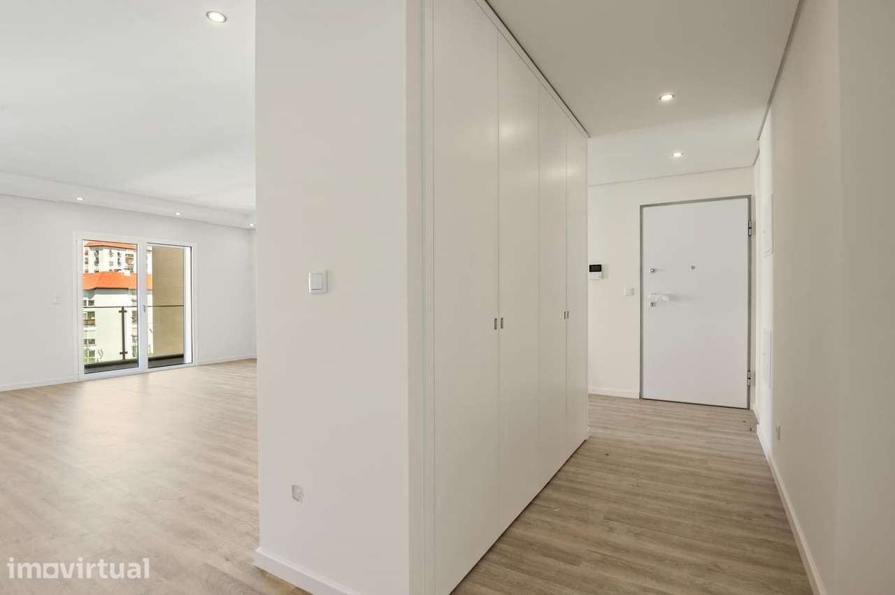 Apartamento T2 com estacionamento, Parede, Cascais - Grande imagem: 5/26