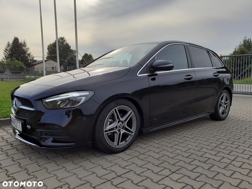 Mercedes-Benz Klasa B 200 d AMG Line 8G-DCT - 2