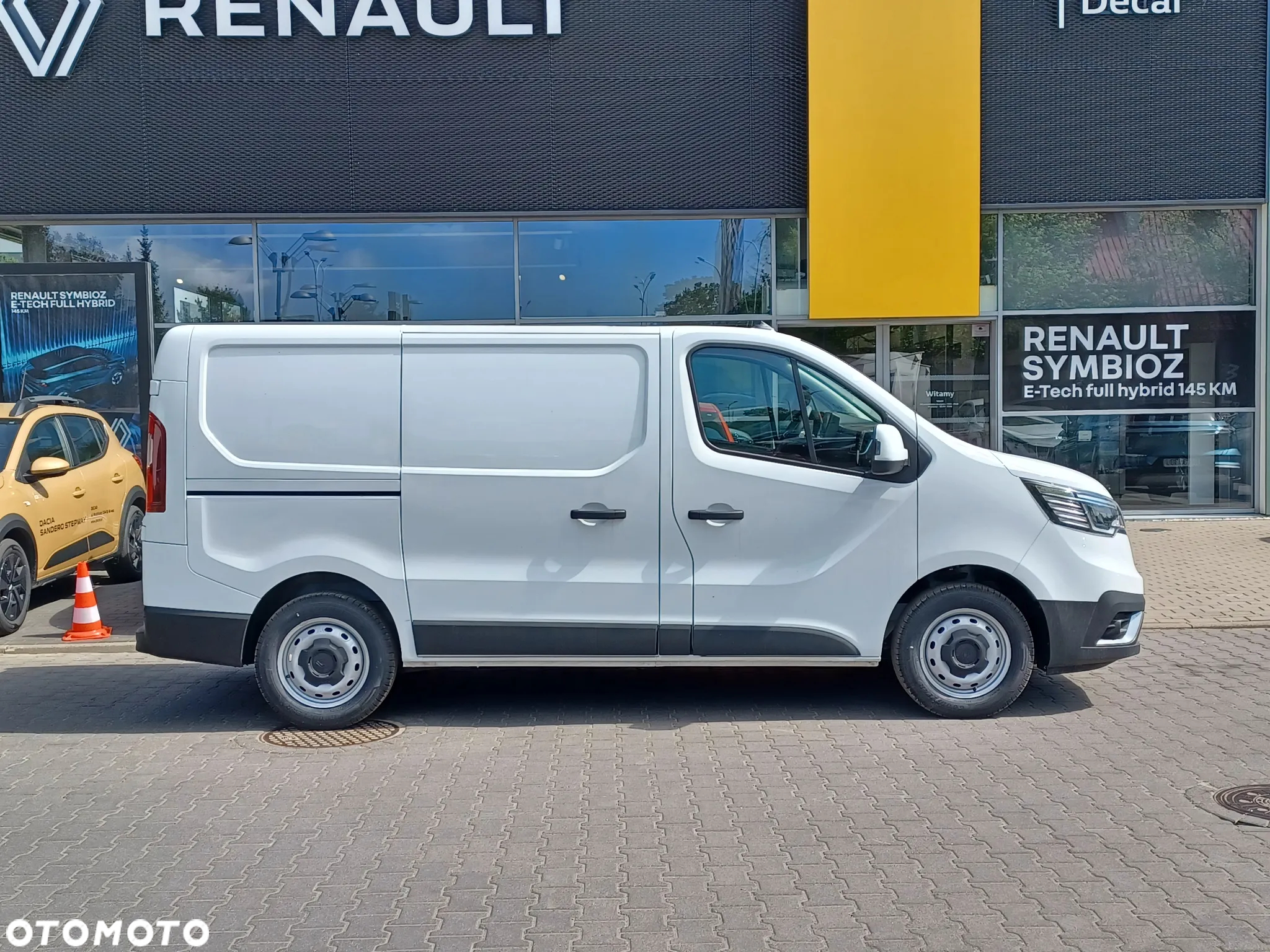 Renault TRAFIC 1H1 2.0 dCi 130 KM - 2