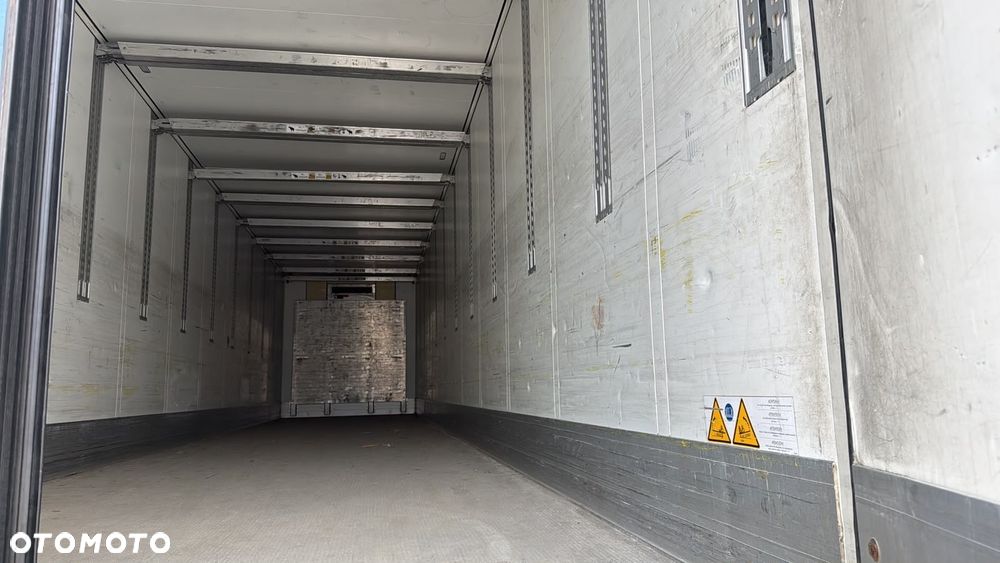 Schmitz Cargobull Chłodnia + Carrier 1300 ! Alufelgi ! 7000gorzin ! 7cm ściana ! - 17