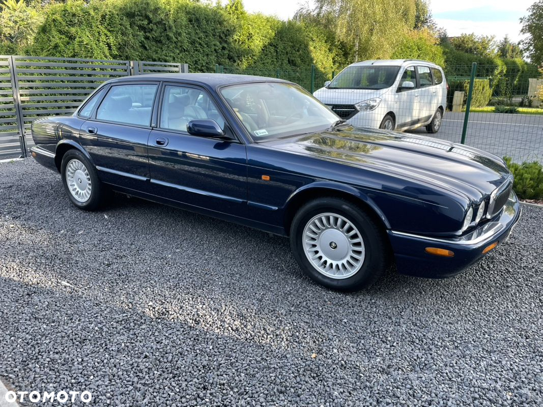 Jaguar XJ - 2