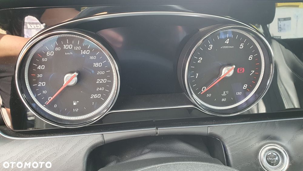 Mercedes-Benz Klasa E 200 9G-TRONIC - 15