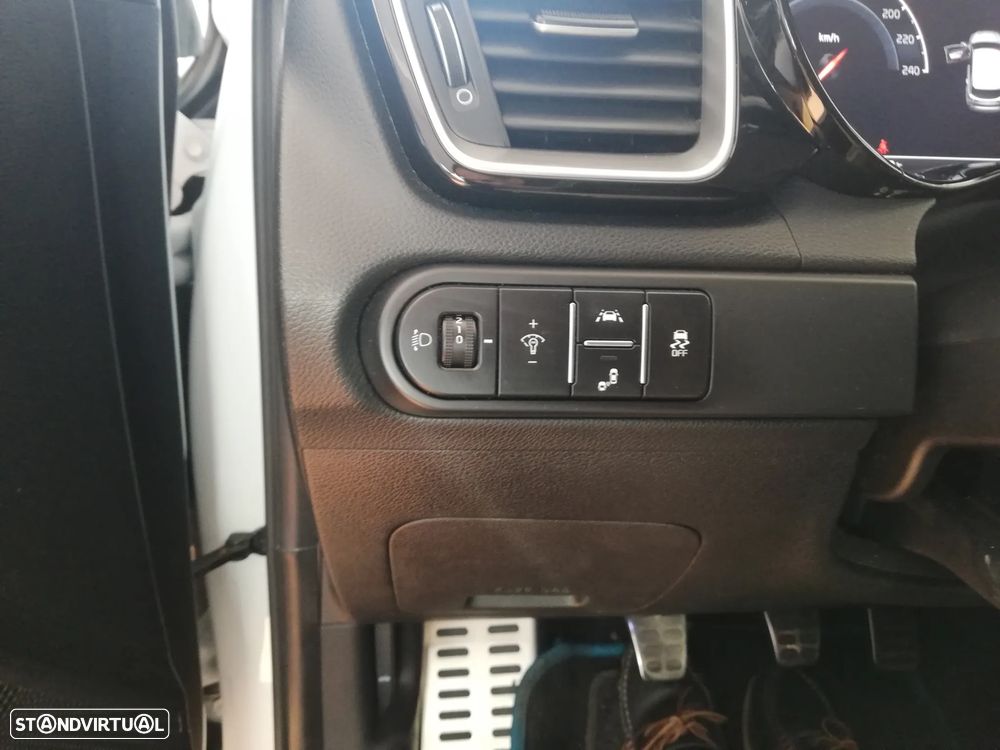 Kia Ceed SW 1.6 CRDi Eco-Dynamics+ (48V Mild-Hybrid) Spirit - 14