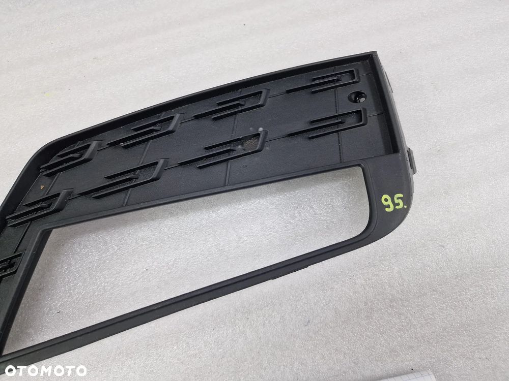 SEAT LEON 3 III LIFT 16- PRAWA KRATKA BOCZNA ZDERZAKA PRZEDNIEGO PRZÓD , NR 5F0853666G , NR AUKCJI C/95 - 4