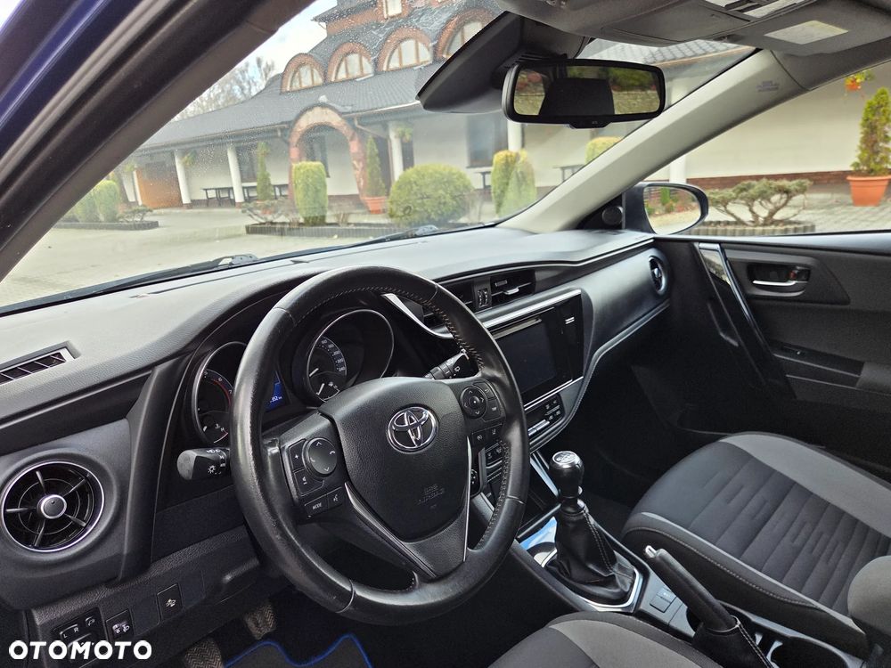 Toyota Auris 1.2 Turbo Executive - 23