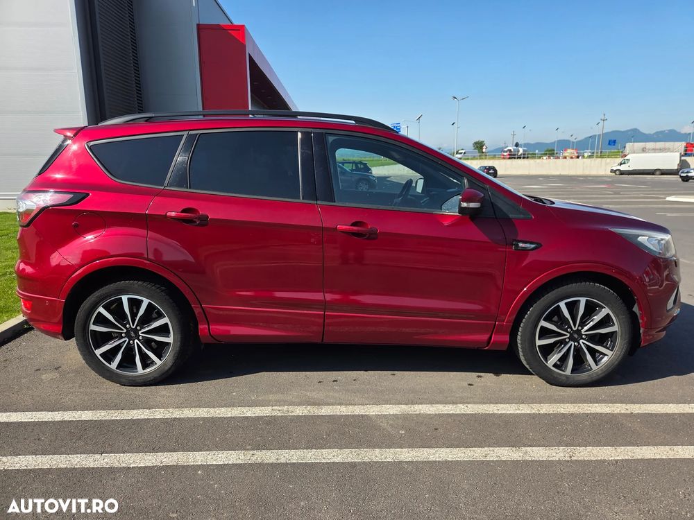 Ford Kuga 1.5 EcoBoost 2x4 ST-Line - 7