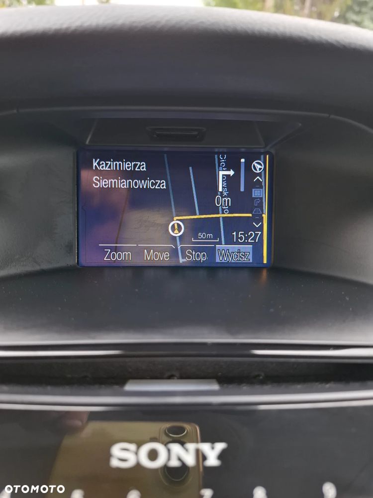 Ford Focus 2.0 TDCi DPF SYNC Edition - 17