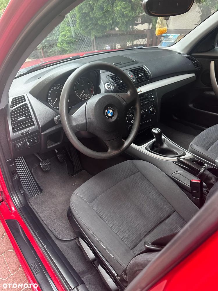 BMW Seria 1 118d - 8