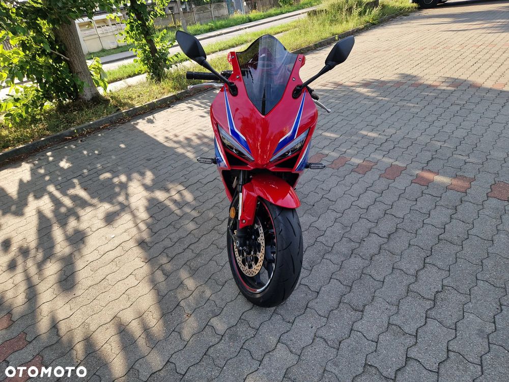 Honda CBR - 9