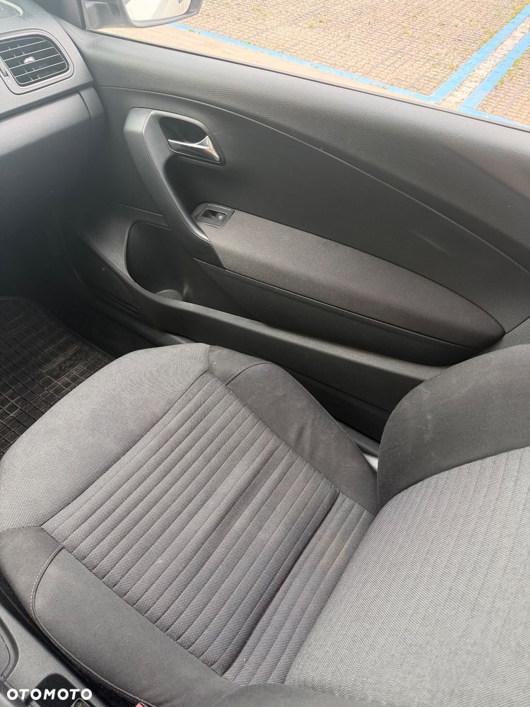 Volkswagen Polo 1.6 TDI DPF Trendline - 12