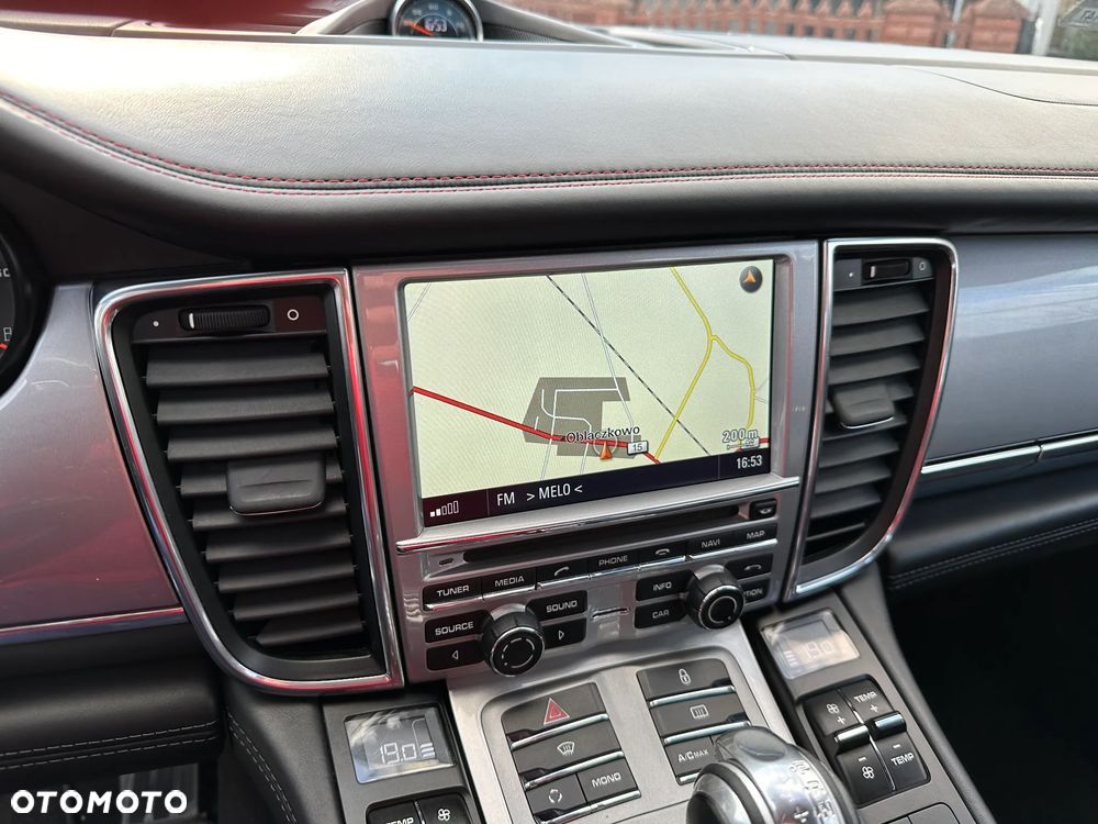 Porsche Panamera GTS - 14