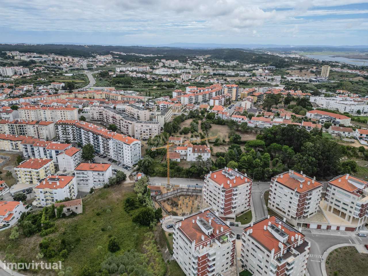 Apartamento T2  com Churrasqueira, Terraço e 2 de Parqueamentos - Grande imagem: 5/32