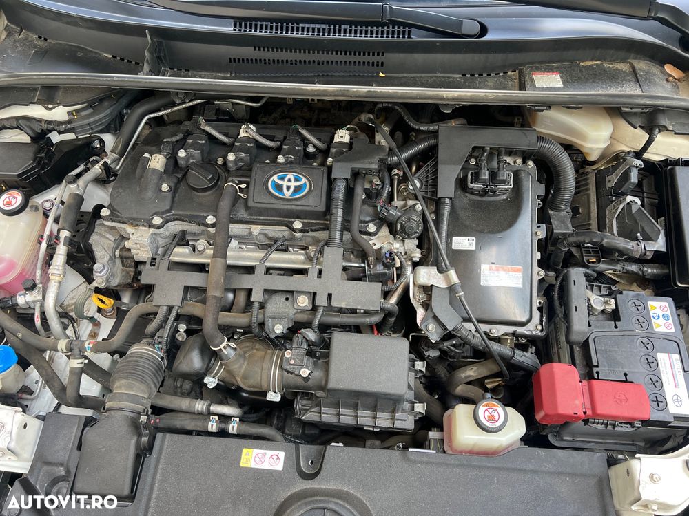 Toyota Corolla 1.8 HSD Dynamic - 3