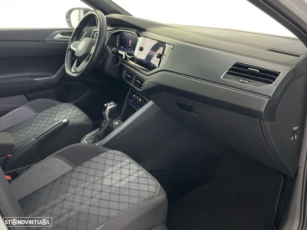 VW T-Cross 1.0 TSI BlackStyle DSG - 25