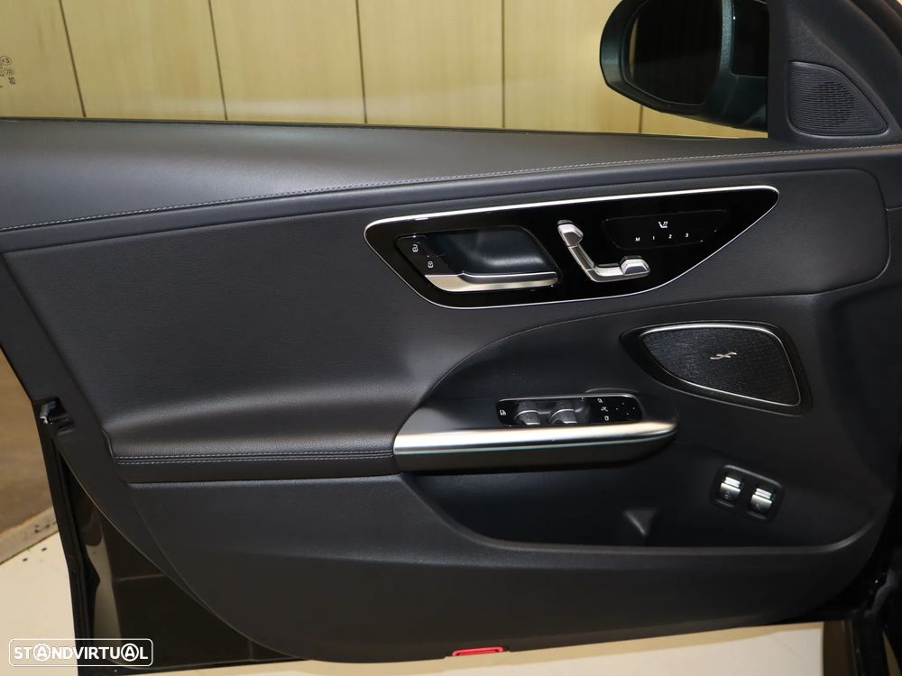 Mercedes-Benz C 300 e 9G-TRONIC Edition AMG Line - 20