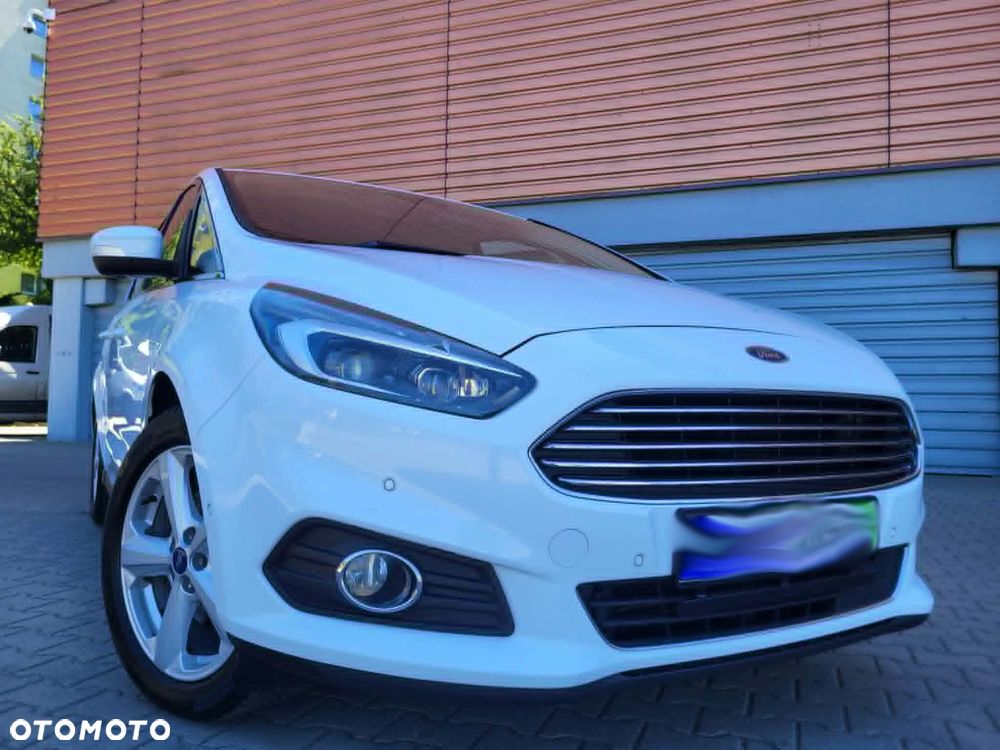 Ford S-Max 2.0 TDCi Titanium PowerShift - 2