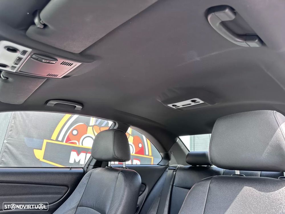 BMW 120 d Limited Edition Lifestyle c/ M Sport Pack - 25